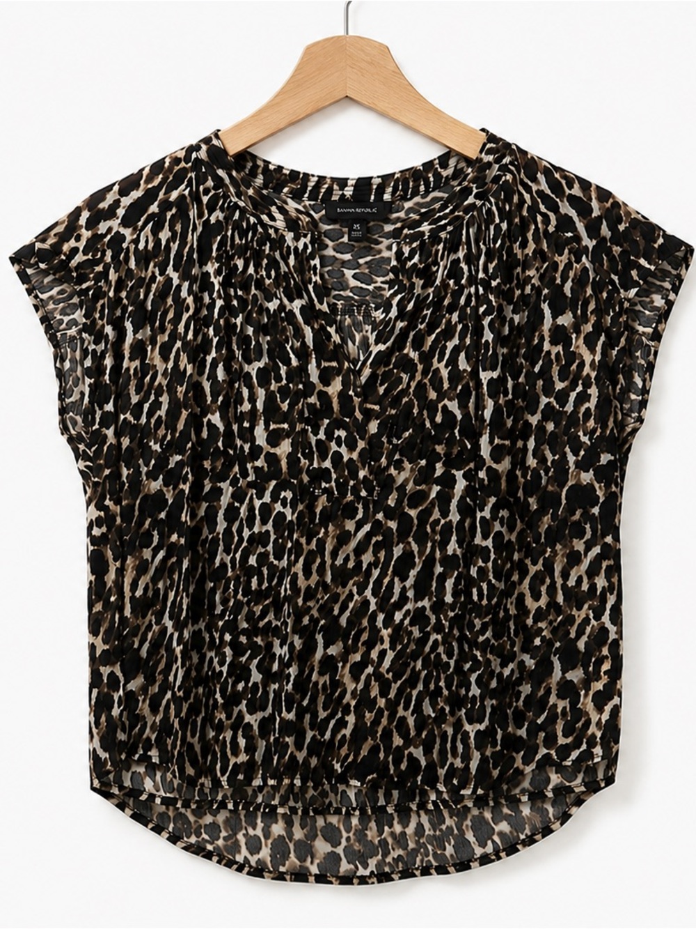Banana Republic Leopard Print Blouse XS Cap Sleeve Split Neck Top